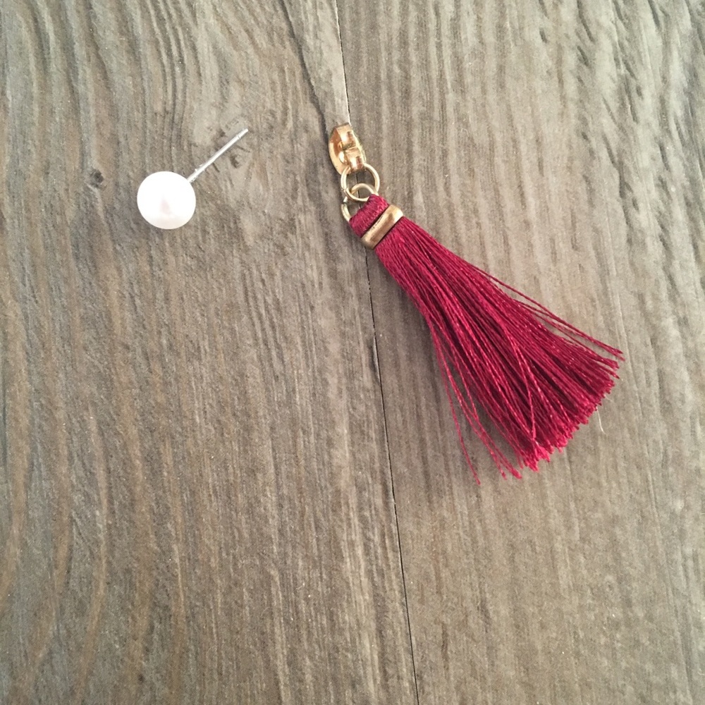 Earring - Picture 2 of 2